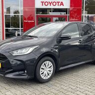 Toyota Yaris 1.5 HYBRID DYNAMIC STOEL/STUURVERW. PARKCAMERA APPLE/ANDROID LED PRIVACY-GLASS