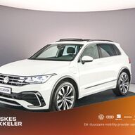 Volkswagen Tiguan R-Line Business 1.4 TSI eHybrid 245pk DSG Automaat Trekhaak, Panoramadak, Elektrische achterklep, Achteruitrijcamera, LED matrix koplampen, Adaptive cruise control, Airco, Stuurwiel verwarmd, Parkeersensoren, Stoelverwarming