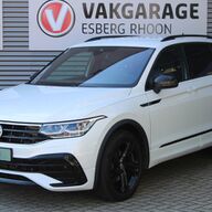 Volkswagen Tiguan 1.5 TSI DSG 2X R-LINE BLACKSTYLE DSG,NAVI/CAM,VIRTUAL