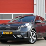 Kia Niro 1.6 GDi Hybrid DynamicLine/ lage km/ zeer mooi!