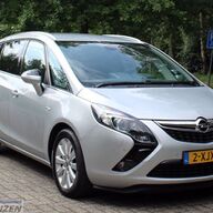 Opel Zafira Tourer 1.4 Cosmo | 2014 | Navi | Achteruitrijcamera | Stoelverwarming |