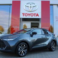 Toyota C-HR 2.0 Plug-in Hybrid 220 Dynamic Automaat 223pk | ACTIEPRIJS | Warmtepomp | Dodehoekdetectie | Nieuw | Direct leverbaar |