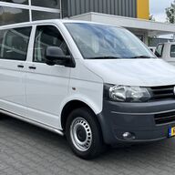 Volkswagen Transporter Kombi 9-persoons 2.0 TDI 140 pk DSG Automaat L1H1 BM BTW en BPM vrij Airco Cruise control PDC Trekhaak Lengte 2 Combi Personenbus Passenger Groepsvervoer Taxi