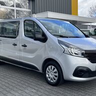 Renault Trafic Passenger 9 persoons 1.6 dCi BTW / BPM vrij marge Lengte 2 Airco Cruise control Navigatie PDC 1e eigenaar Combi Kombi Passenger Groepsvervoer Taxi Personenbus