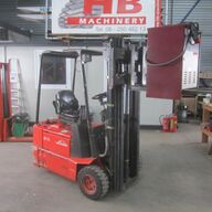 Linde E15, heftruck elektrisch, triplomast, side shift.