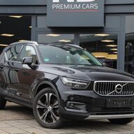 Volvo XC40 1.5 T4 Recharge Inscription | Schuif- opendak | Cruise Adaptief | Leer