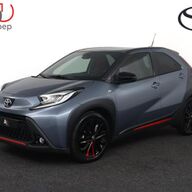 Toyota Aygo X 1.0 VVT-i S-CVT Undercover | Uniek in Nederland! | Undercover by Jun Takahashi | JBL | Keyless |