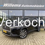 Toyota Corolla Cross 2.0 Hybrid Style Adap Cruise &amp;amp; Apple Carplay &amp;amp; Navi &amp;amp; Stuur - Stoelverwarming